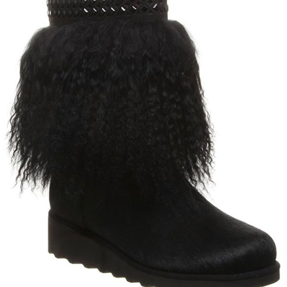 BearPaw wedge Mongolian fur boots 9